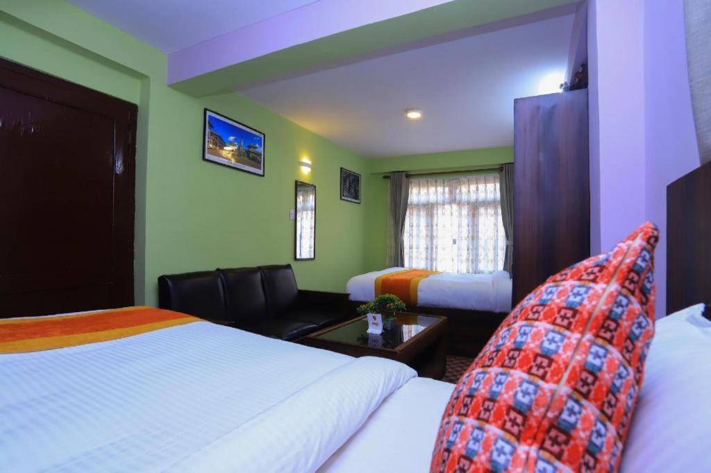 Oyo 492 Hotel Yeti Home 카트만두 외부 사진